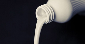 Controle de qualidade do leite é vital para produto competitivo