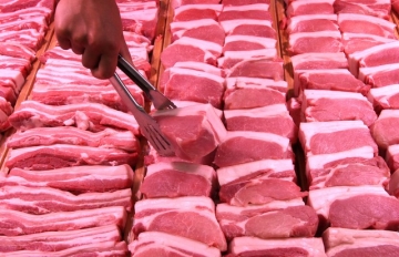 Importações de carne de porco pela China aumentam 40% em um ano por conta da peste suína